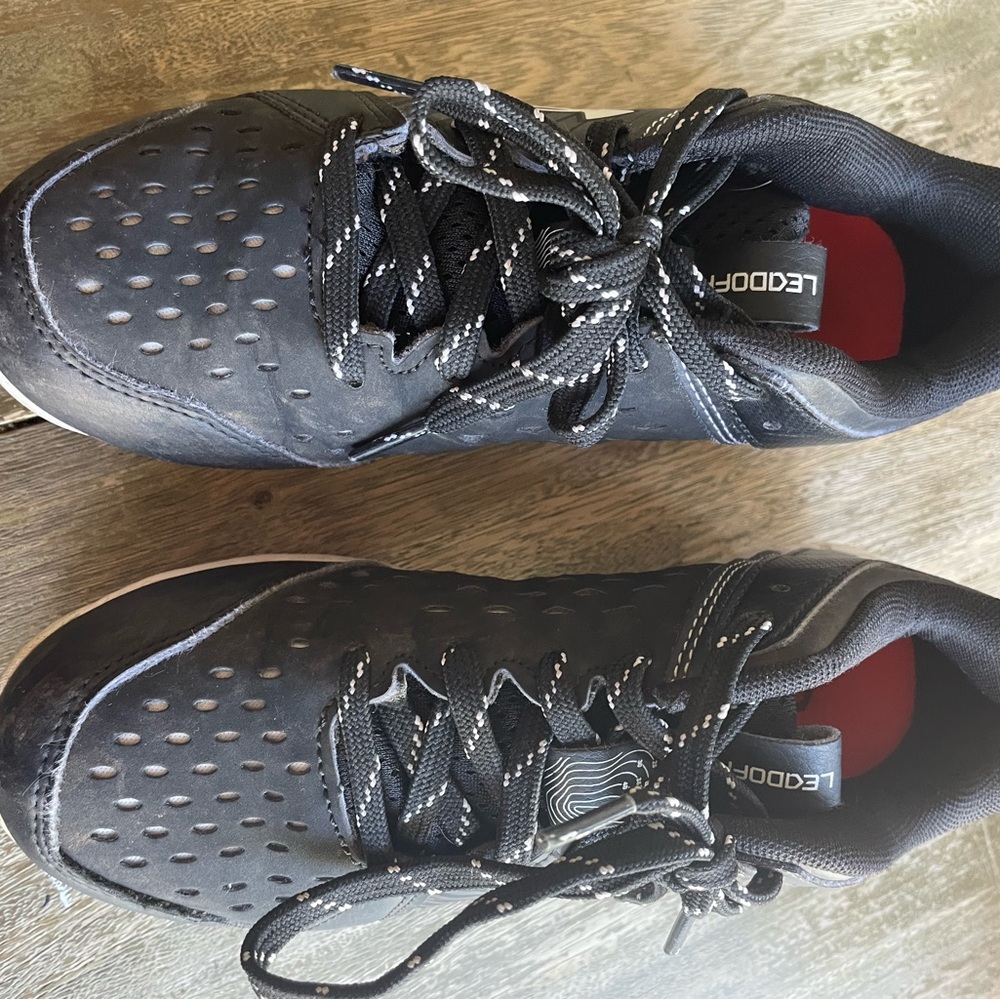 Under Armour kids baseball cleats size 1.5